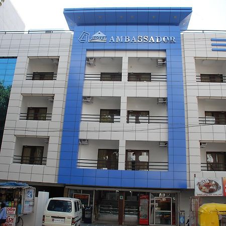 The Ambassador Hotel Vadodara Exterior foto